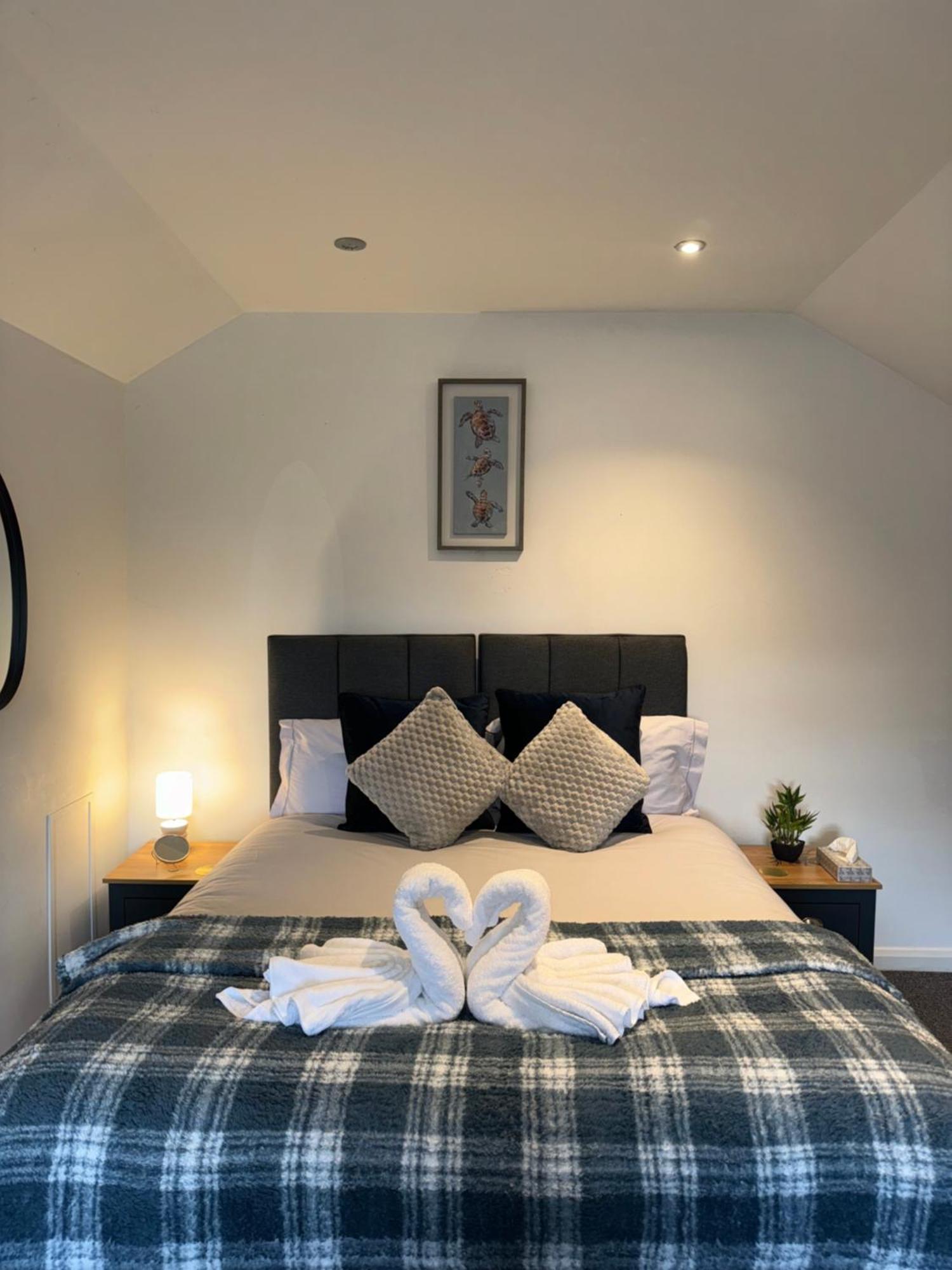 Cosy Countryside Stay- Waters Upton, Telford Exteriör bild
