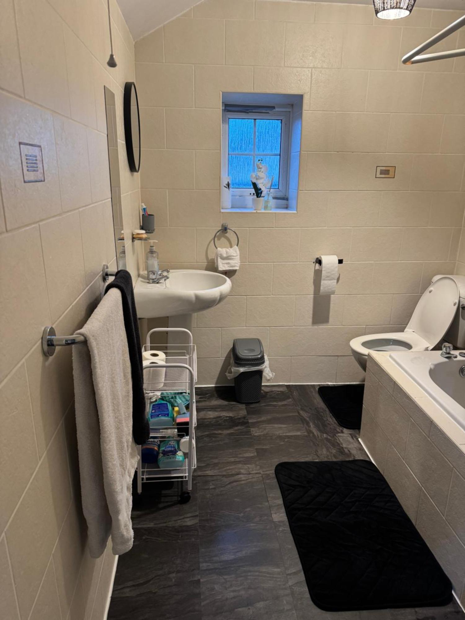 Cosy Countryside Stay- Waters Upton, Telford Exteriör bild