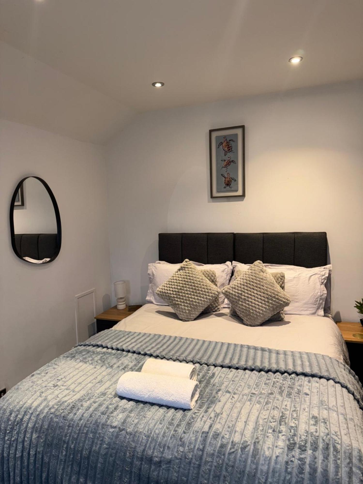 Cosy Countryside Stay- Waters Upton, Telford Exteriör bild